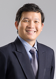 ผศ.ดร.ธนาวินท์ รักธรรมานนท์ 