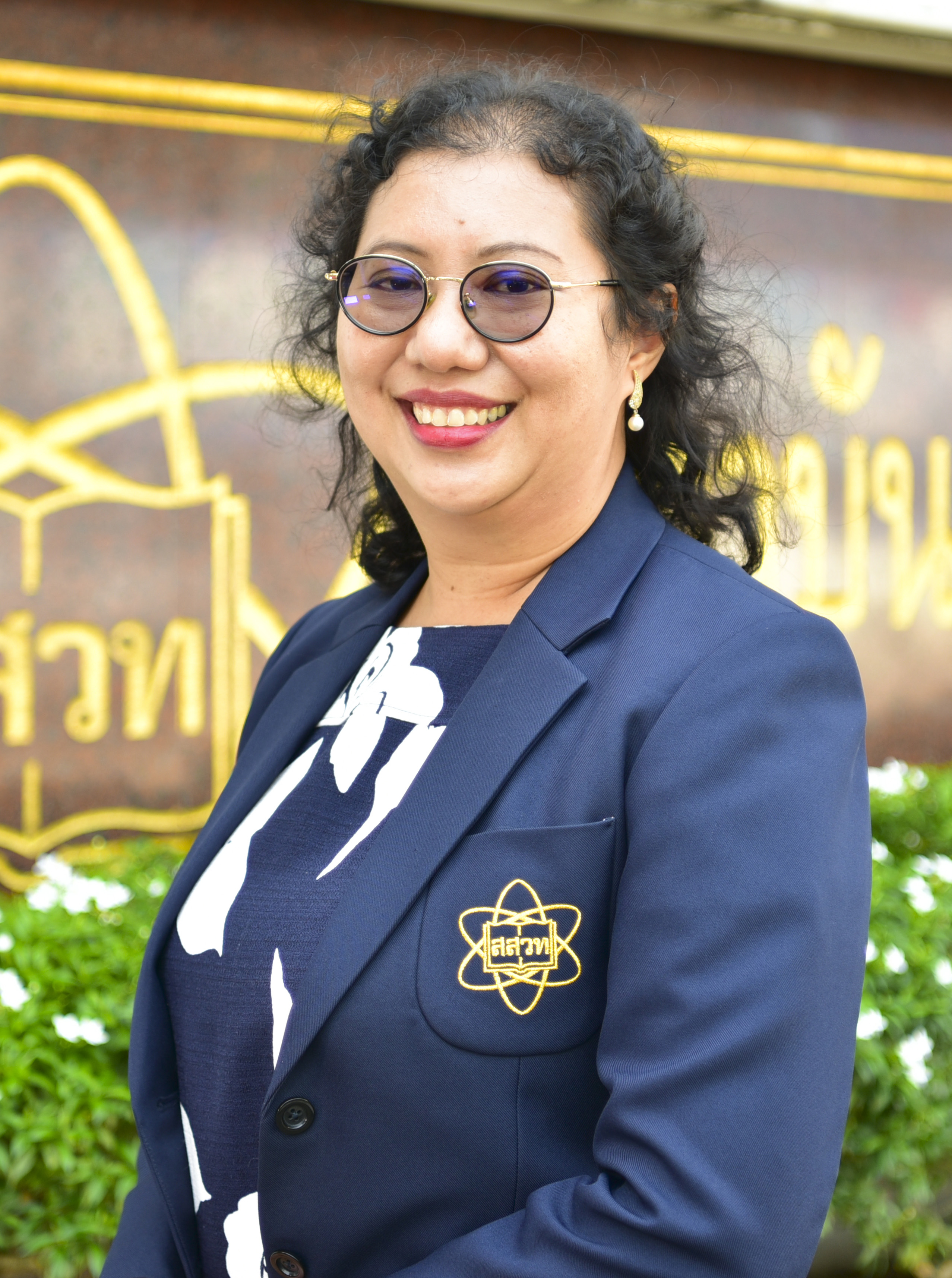 อาจารย์สุทธาทิพย์ หวังอำนวยพร