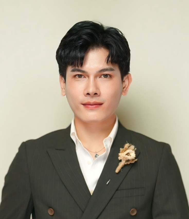 Course Staff Image #8